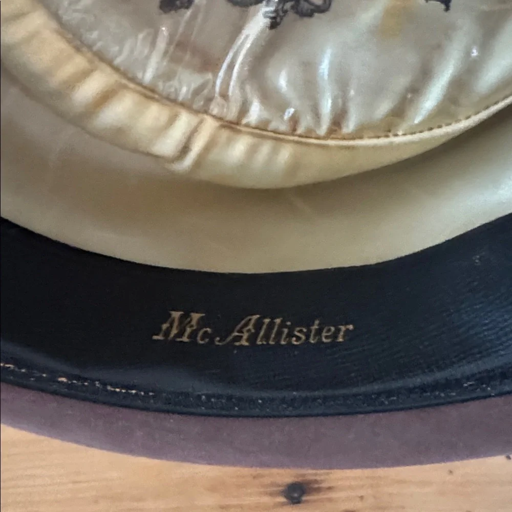 McAllister Brown Wool Felt Pork Pie Hat w/ Ribbon Band & Feather - Picture 4 of 7